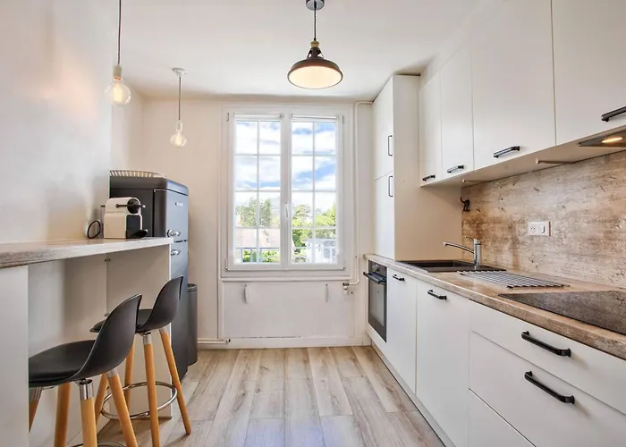 Cocon Lumineux Pour 4 Personnes A 200m De La - Franceville - Fr-1-788-18